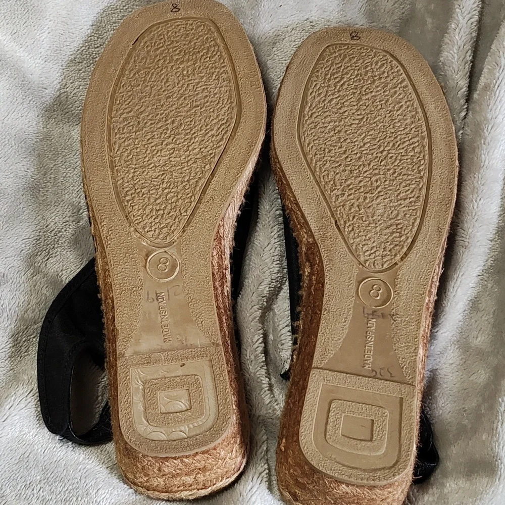 Andre Assous wedges/espadrilles sandales black size 8